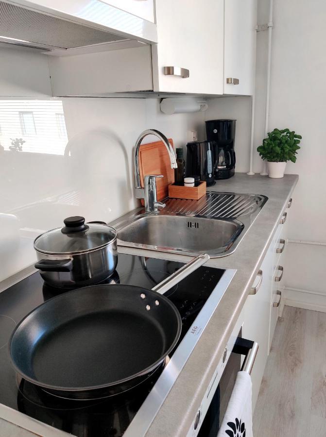 Beautiful Studio In The Heart Of Лахти Экстерьер фото